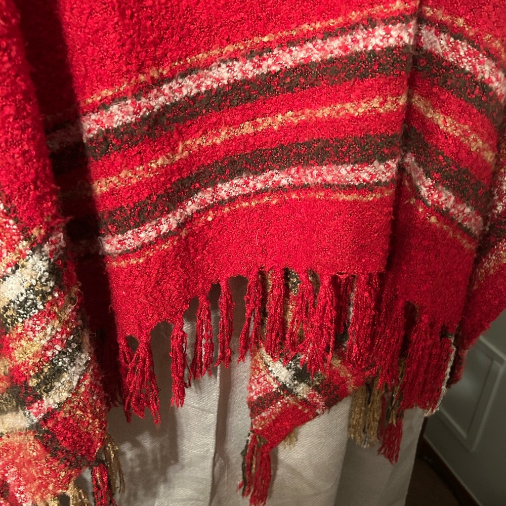 Simply Noelle Red Fringed Poncho - Picture 5 of 6